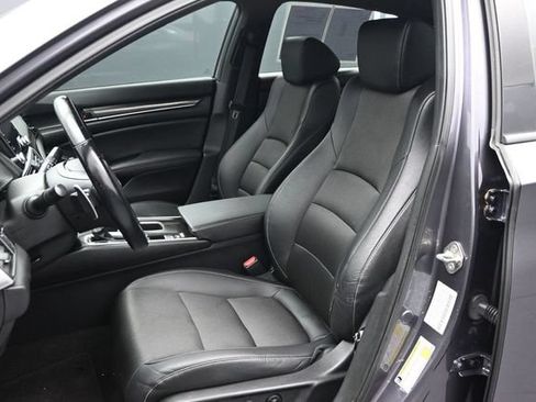 Used 2019 Honda Accord Sport image 5