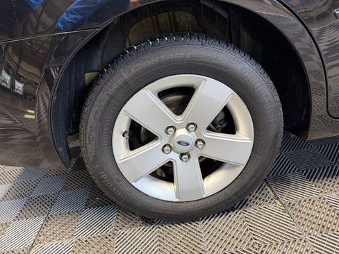 Used 2009 Ford Fusion SE image 32