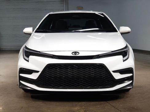 Certified 2025 Toyota Corolla SE FWD image 2