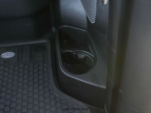 Used 2023 Land Rover Defender 90 X-Dynamic SE image 56