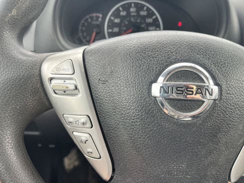 Used 2017 Nissan Versa S Plus FWD image 21