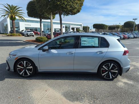 New 2026 Volkswagen GTI SE image 9