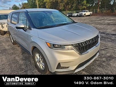 Used 2023 Kia Carnival LX