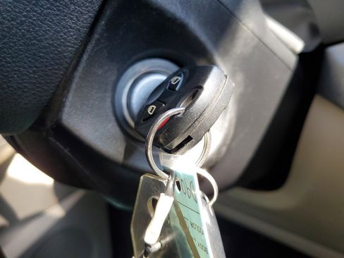 Used 2017 Ford Escape SE image 24