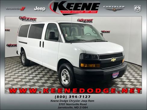 Used 2022 Chevrolet Express 3500 LS RWD image 1
