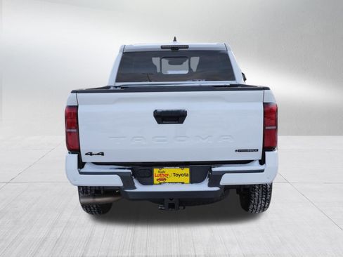 Used 2024 Toyota Tacoma TRD Off-Road image 6