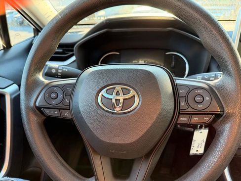 Used 2024 Toyota RAV4 LE image 15