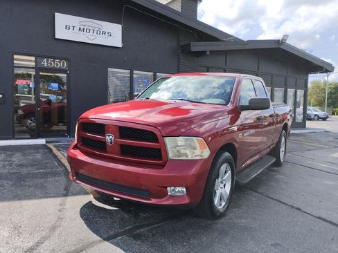 Used 2012 RAM 1500 Express RWD image 2
