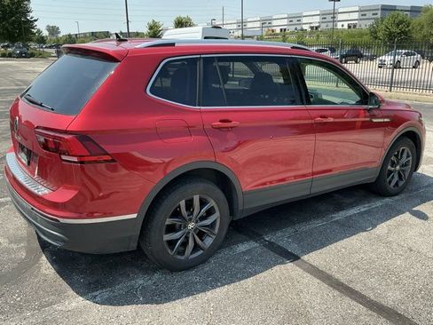 Used 2022 Volkswagen Tiguan SE FWD image 5