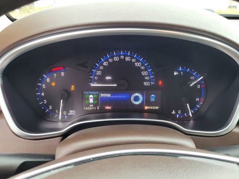 Used 2015 Cadillac SRX Luxury w/ Trailering Package image 24