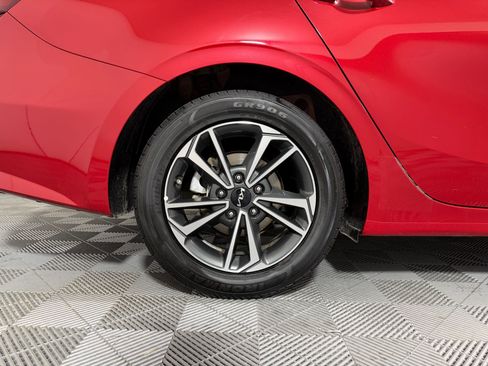 Used 2024 Kia Forte LXS FWD image 19