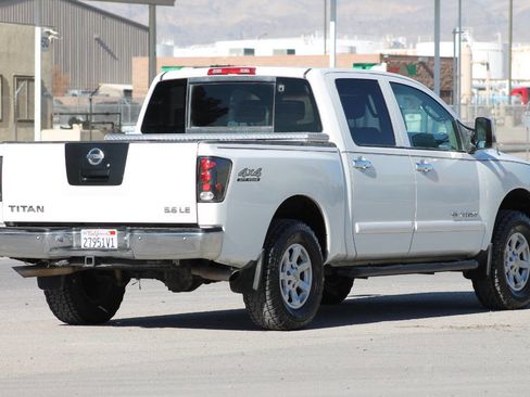 Used 2005 Nissan Titan LE w/ (R02) LE Off-Road Pkg image 6