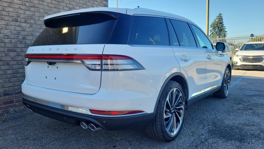 Used 2021 Lincoln Aviator Reserve w/ Equipment Group 201A AWD/4WD image 9