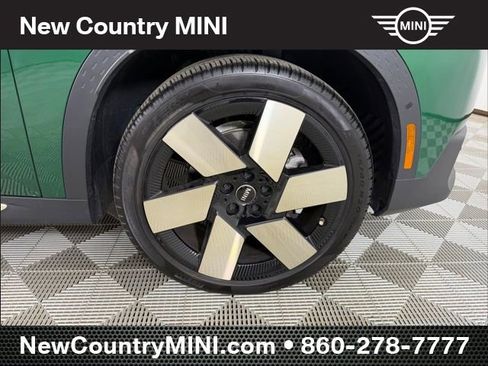 Certified 2025 MINI Cooper Countryman S AWD/4WD image 9