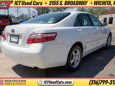 Used 2008 Toyota Camry LE FWD image 5