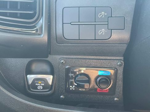 Used 2022 RAM ProMaster 1500 FWD image 33