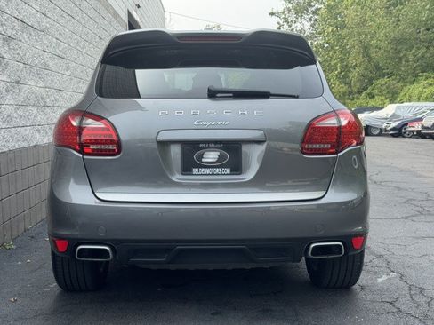 Used 2014 Porsche Cayenne Platinum Edition w/ Walnut Interior Package AWD/4WD image 14