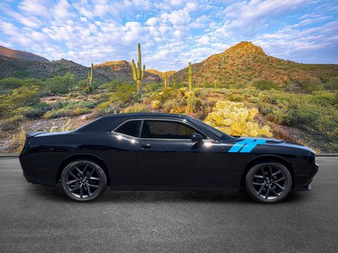 Used 2020 Dodge Challenger SXT w/ Blacktop Package RWD image 3