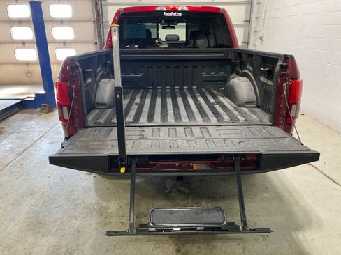 Used 2018 Ford F150 Lariat AWD/4WD image 17
