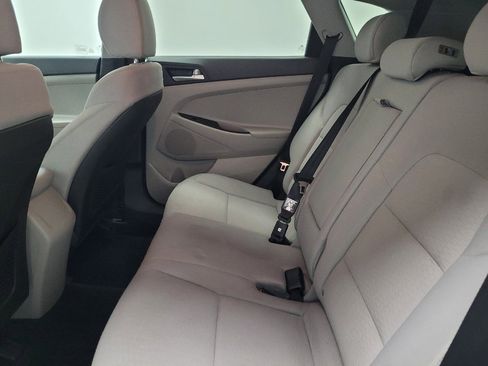 Used 2019 Hyundai Tucson SE AWD/4WD image 18