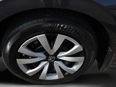 Used 2023 Honda Civic LX image 10