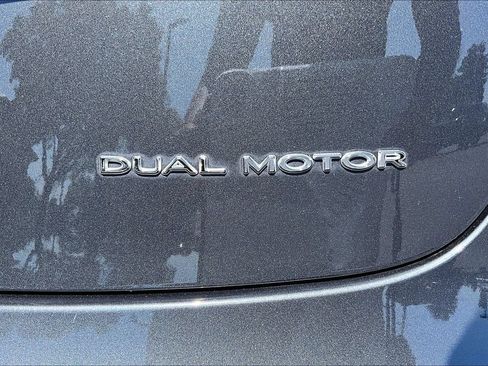 Used 2018 Tesla Model 3 Long Range AWD/4WD image 8