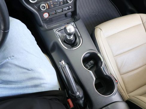 Used 2015 Ford Mustang GT RWD image 41