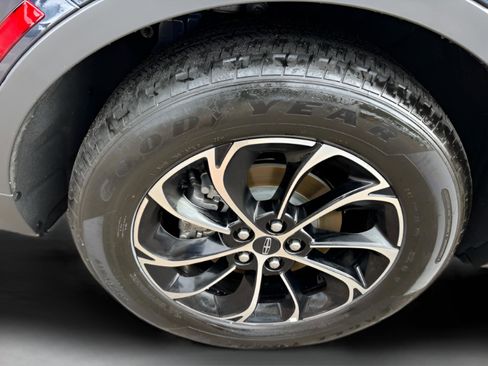 Used 2024 Lincoln Nautilus Premier w/ Equipment Group 102A image 44