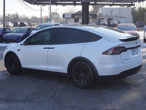 Used 2018 Tesla Model X 100D image 11