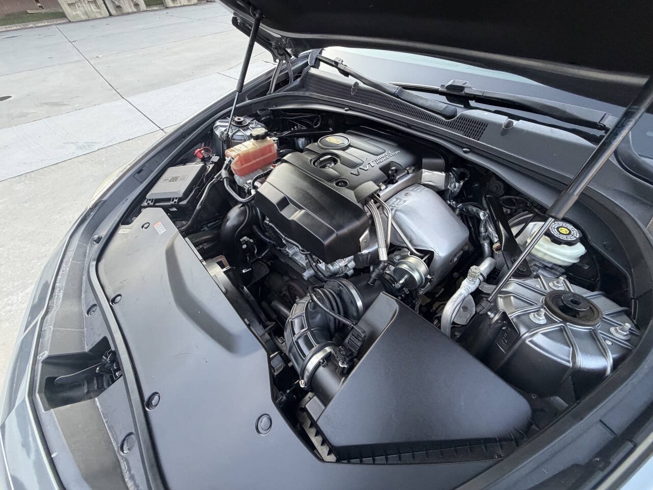 Used 2018 Cadillac CTS Luxury RWD image 32