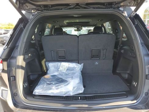 New 2025 Jeep Grand Cherokee L Limited image 5