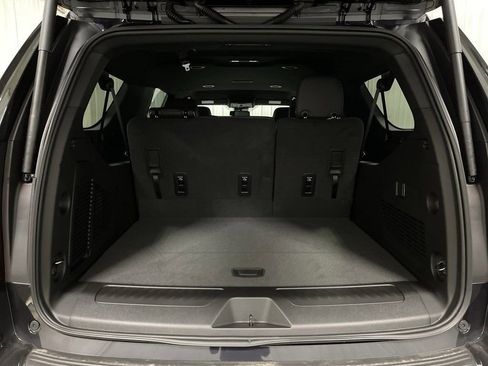 Used 2024 GMC Yukon XL SLT image 26