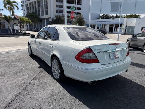Used 2007 Mercedes-Benz E 350 4MATIC Sedan image 10