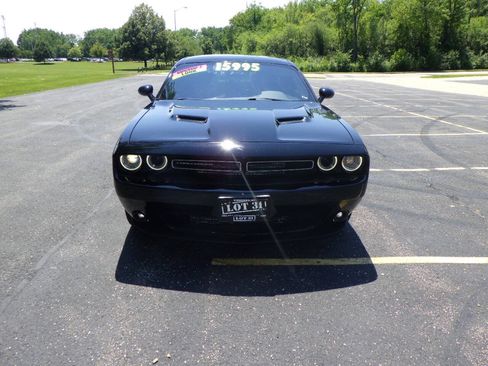 Used 2017 Dodge Challenger GT w/ GT Interior Package AWD/4WD image 4