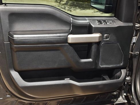 Used 2020 Ford F150 Lariat RWD image 35