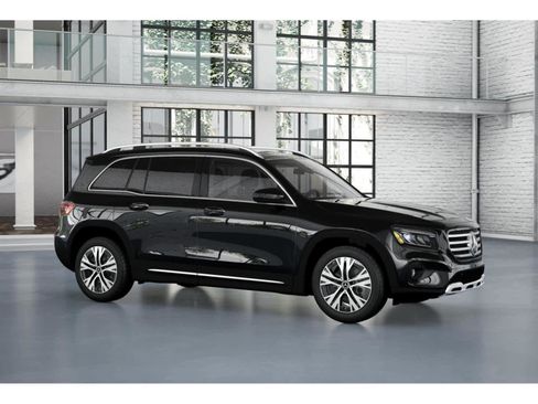 New 2026 Mercedes-Benz GLB 250 image 12