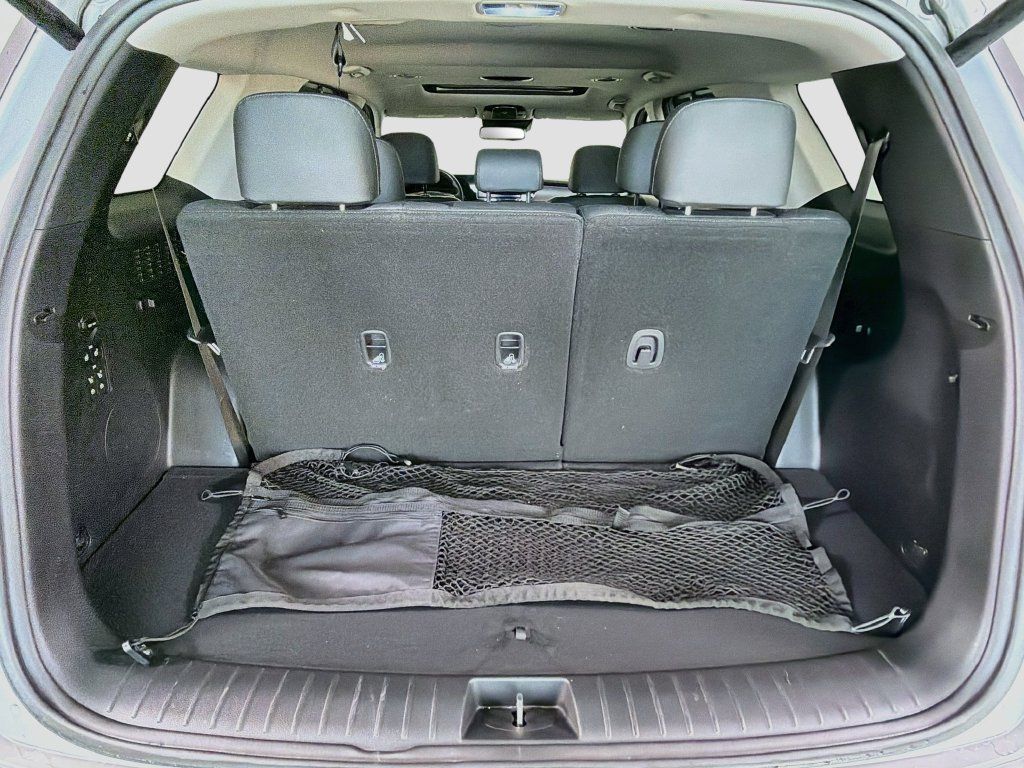 Used 2022 Hyundai Palisade SEL w/ 8P Bench Seat Package FWD image 30