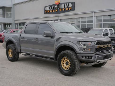 Used 2018 Ford F150 Raptor w/ Equipment Group 802A Luxury image 3