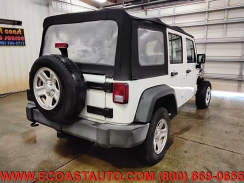 Used 2016 Jeep Wrangler Unlimited Sport w/ Max Tow Package AWD/4WD image 3