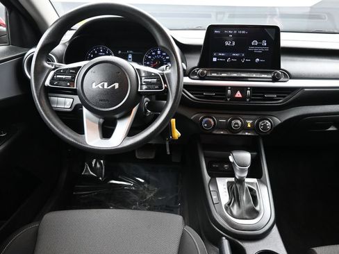 Certified 2022 Kia Forte LXS image 19