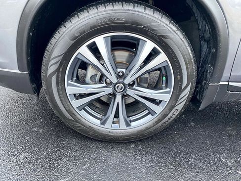 Used 2017 Nissan Rogue SL w/ SL Premium Package image 8