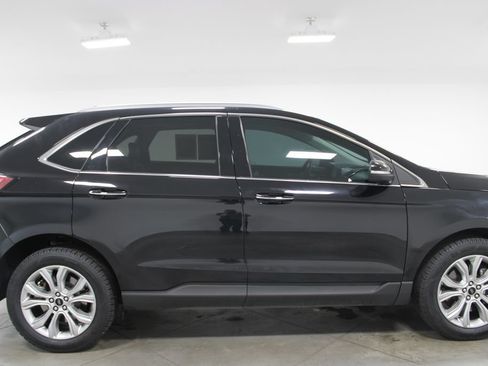 Used 2024 Ford Edge Titanium AWD/4WD image 11
