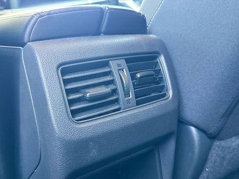 Used 2023 Nissan Rogue S FWD image 32