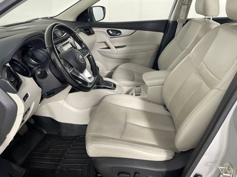 Used 2020 Nissan Rogue Sport SL w/ Premium Package AWD/4WD image 2