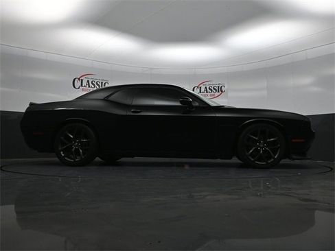 Used 2020 Dodge Challenger R/T w/ Blacktop Package image 27