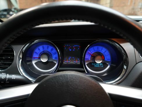 Used 2010 Ford Mustang GT image 62