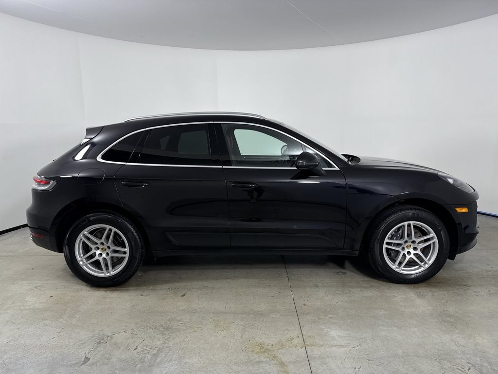 Certified 2021 Porsche Macan AWD/4WD image 8
