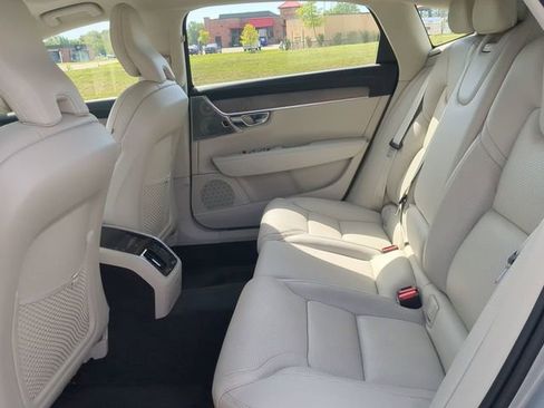 Used 2025 Volvo S90 B6 Ultra w/ Lounge Package AWD/4WD image 12