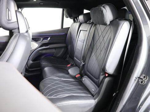 Used 2023 Mercedes-Benz EQS 580 4MATIC SUV w/ Exclusive Trim Package image 46