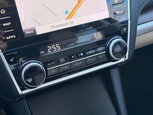 Used 2018 Subaru Outback 2.5i Limited image 28